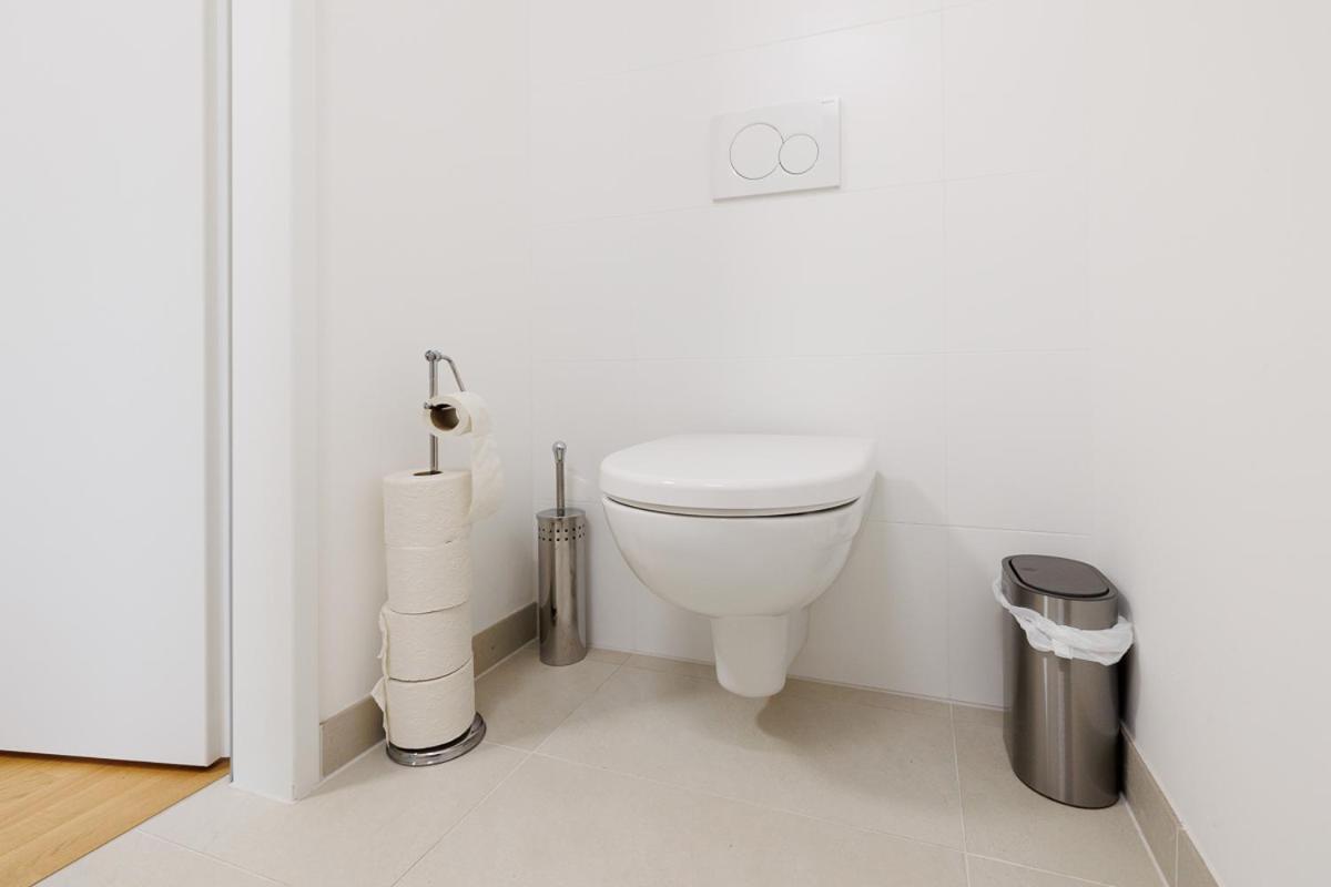 Lovely Apartment In Marina Tower - 10Min To City Center Wien Eksteriør billede