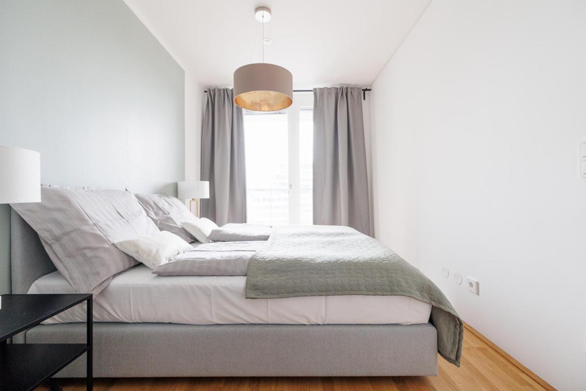 Lovely Apartment In Marina Tower - 10Min To City Center Wien Eksteriør billede
